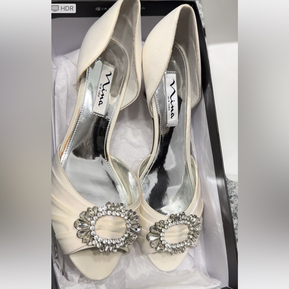 NWT Nina Ivory Classic Formal Stunner Sparkly Toe Peep Heels Sexy Chic 7 - Picture 13 of 15